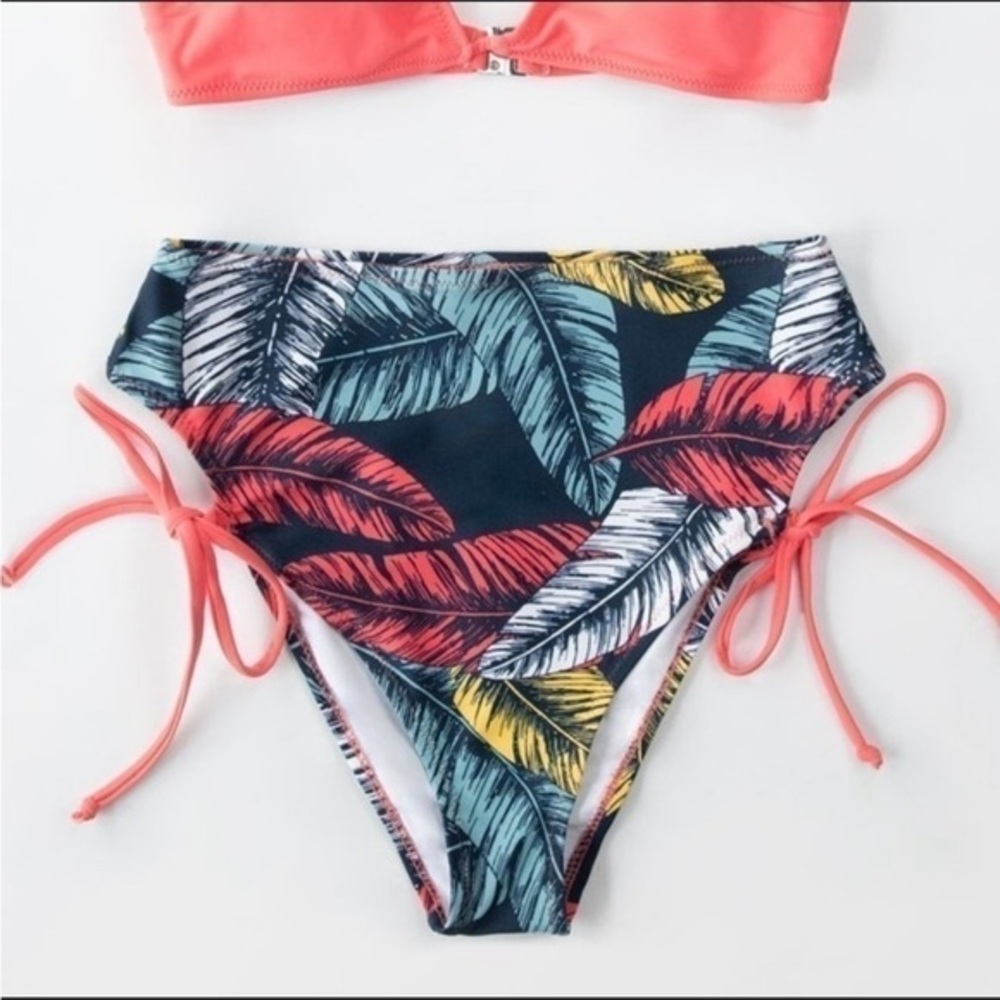 NWT Cupshe Woman’s Pink And Leafy Triangle High Waisted Bikini Size L